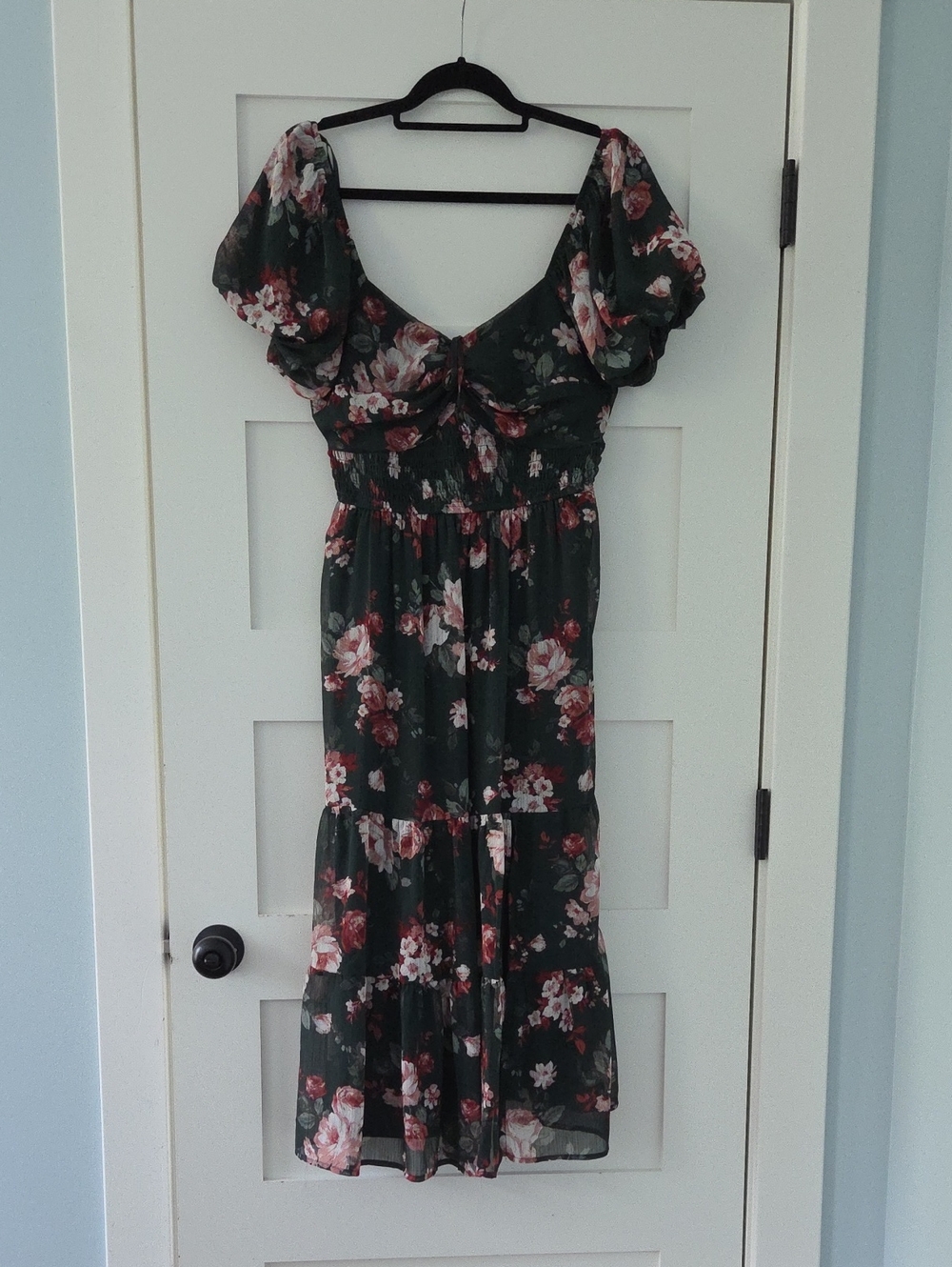 Trixxi Forest Green Floral Puff-Sleeve Tiered Midi Dress